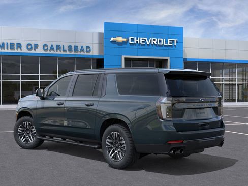 New 2026 Chevrolet Suburban Z71 w/ Z71 Off-Road Package image 3