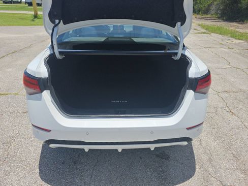 Used 2023 Nissan Sentra SV FWD image 17