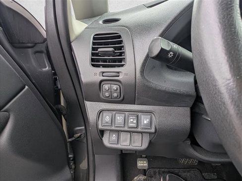 Used 2015 Nissan Leaf S w/ Charge Package image 10