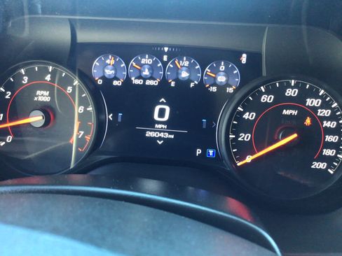 Used 2022 Chevrolet Camaro ZL1 RWD image 7