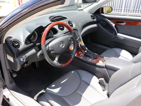 Used 2005 Mercedes-Benz SL 600 image 15