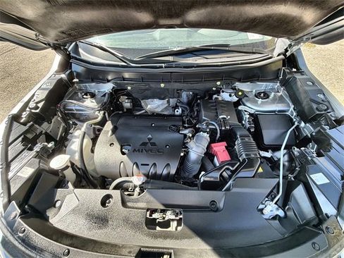 Used 2023 Mitsubishi Outlander Sport SE image 28