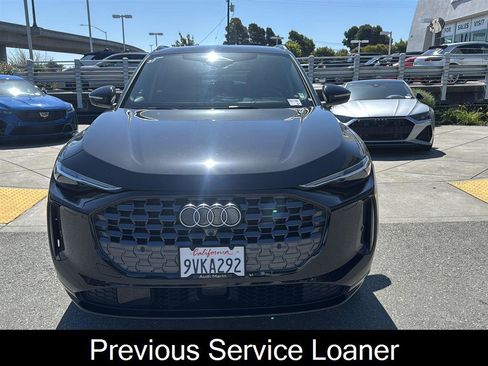 Used 2025 Audi Q5 Premium Plus w/ Premium Plus AWD/4WD image 2