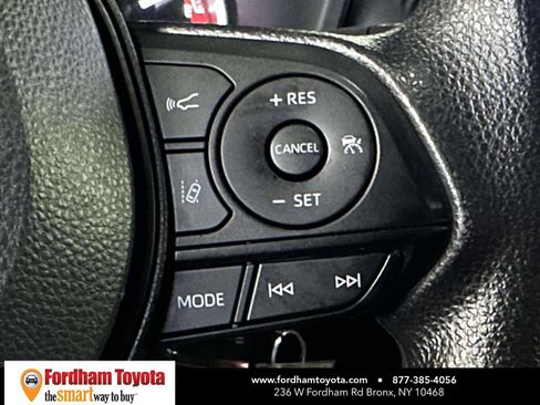 Used 2023 Toyota RAV4 LE AWD/4WD image 28