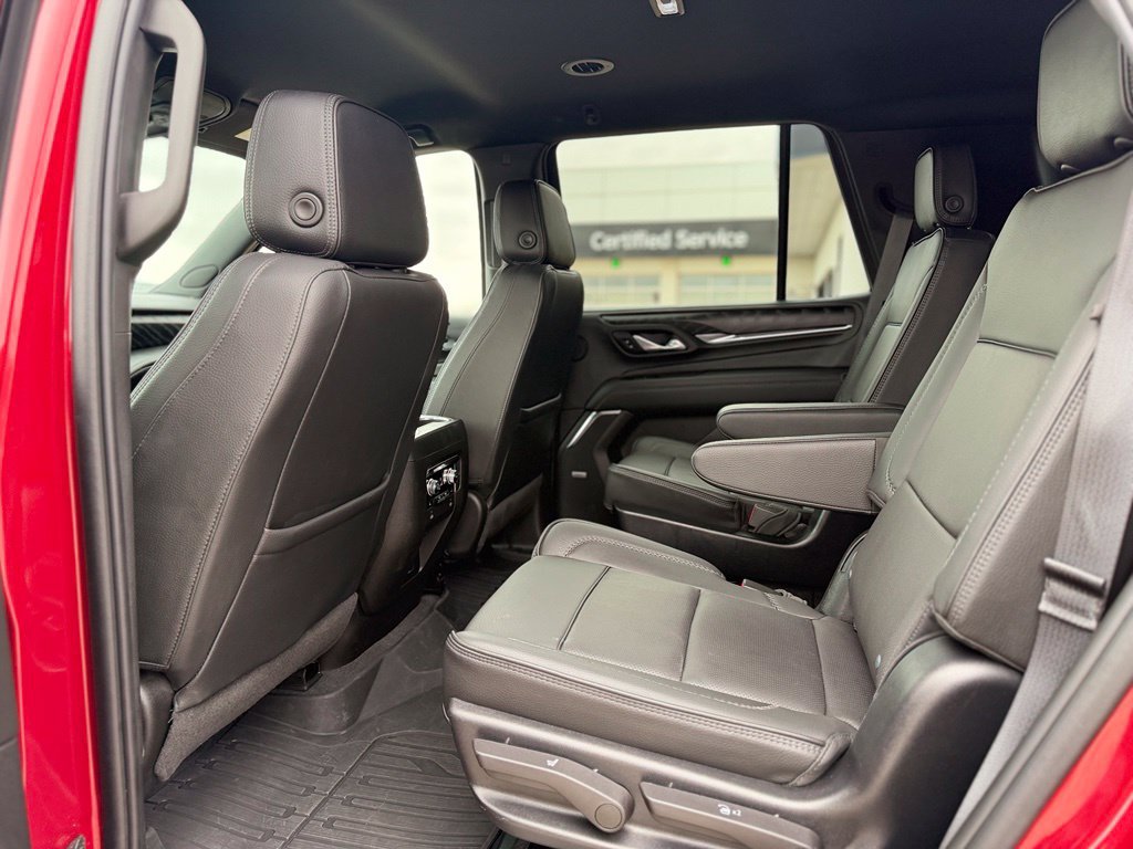 Used 2023 GMC Yukon Denali w/ Max Trailering Package AWD/4WD image 9