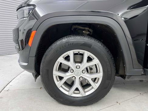 Used 2021 Jeep Grand Cherokee L Limited image 19