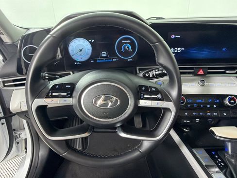 Used 2021 Hyundai Elantra Limited w/ Cargo Package image 15