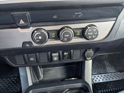 Used 2019 Toyota Tacoma SR5 image 26