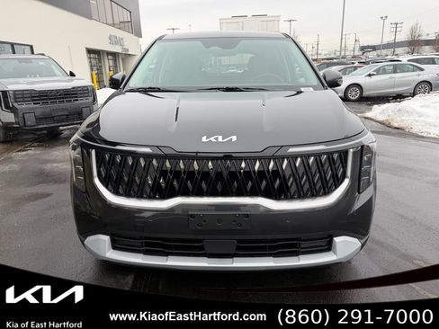 New 2026 Kia Carnival LX FWD image 3