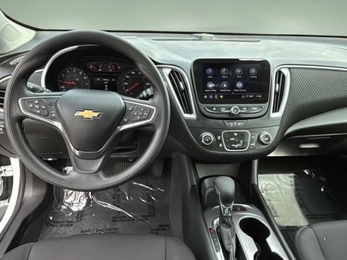 Used 2024 Chevrolet Malibu LS w/ Driver Confidence Package FWD image 10
