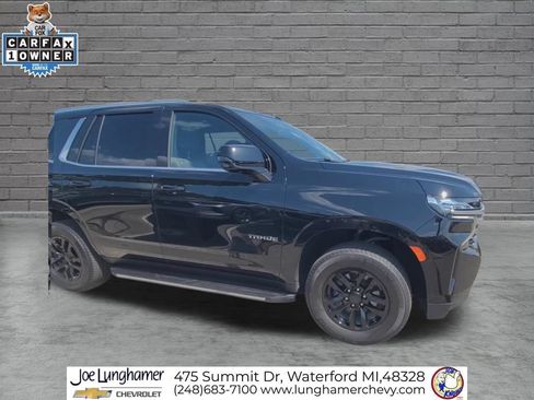Certified 2024 Chevrolet Tahoe LT w/ Luxury Package AWD/4WD image 4
