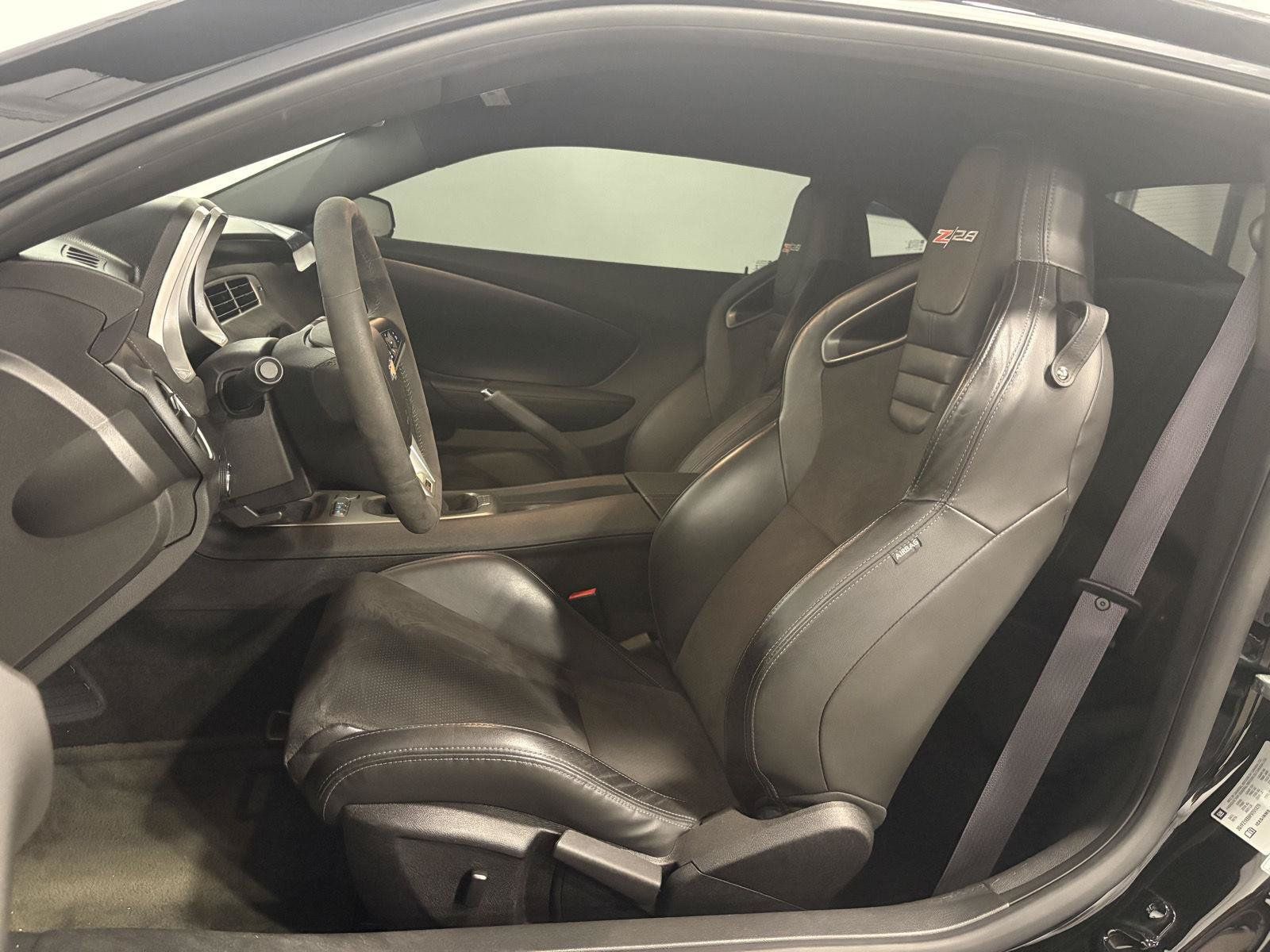 Used 2015 Chevrolet Camaro Z/28 RWD image 19