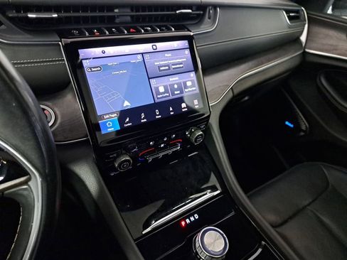 Used 2021 Jeep Grand Cherokee L Overland w/ Trailer Tow Group (B) image 17