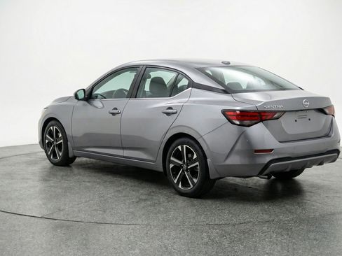 Used 2025 Nissan Sentra SV FWD image 6