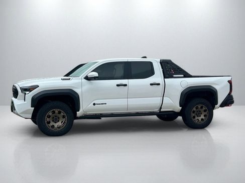 Used 2025 Toyota Tacoma 4x4 Double Cab Hybrid image 8