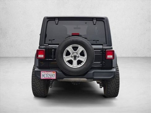 Used 2022 Jeep Wrangler Unlimited Sport AWD/4WD image 7