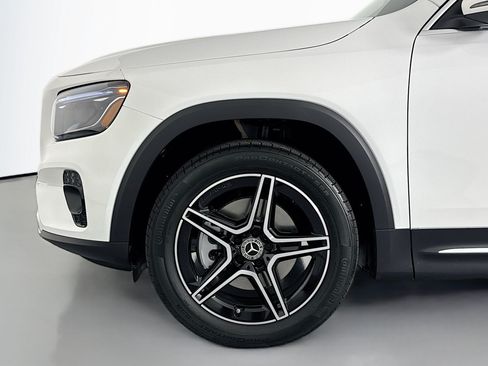 New 2026 Mercedes-Benz GLB 250 image 9