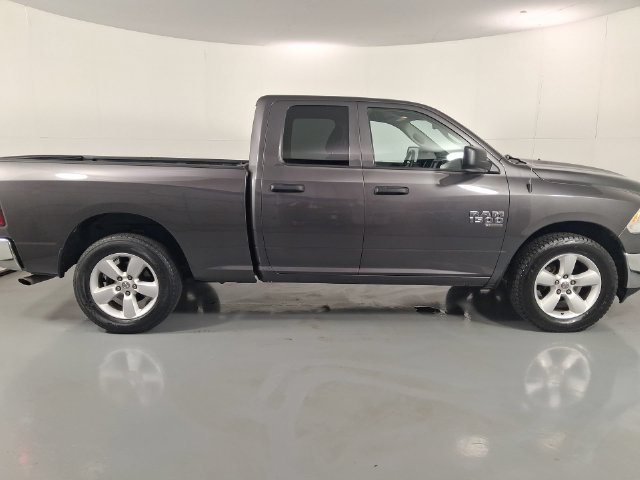 Used 2024 RAM 1500 Classic SLT AWD/4WD image 34
