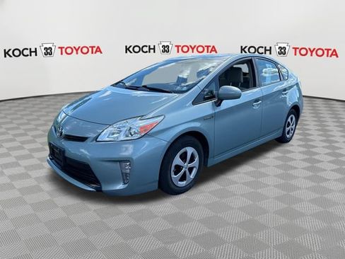 Used 2015 Toyota Prius Three FWD image 3