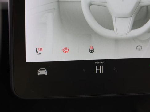 Used 2022 Tesla Model Y Performance image 8