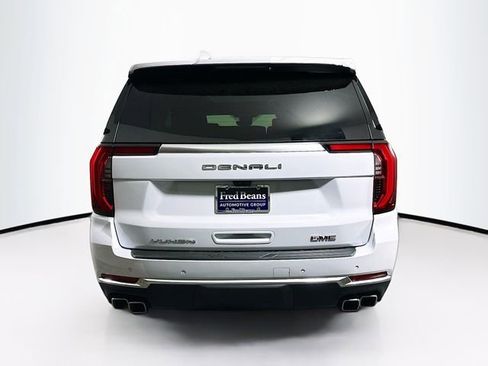 Used 2026 GMC Yukon Denali w/ Denali Reserve Package AWD/4WD image 5