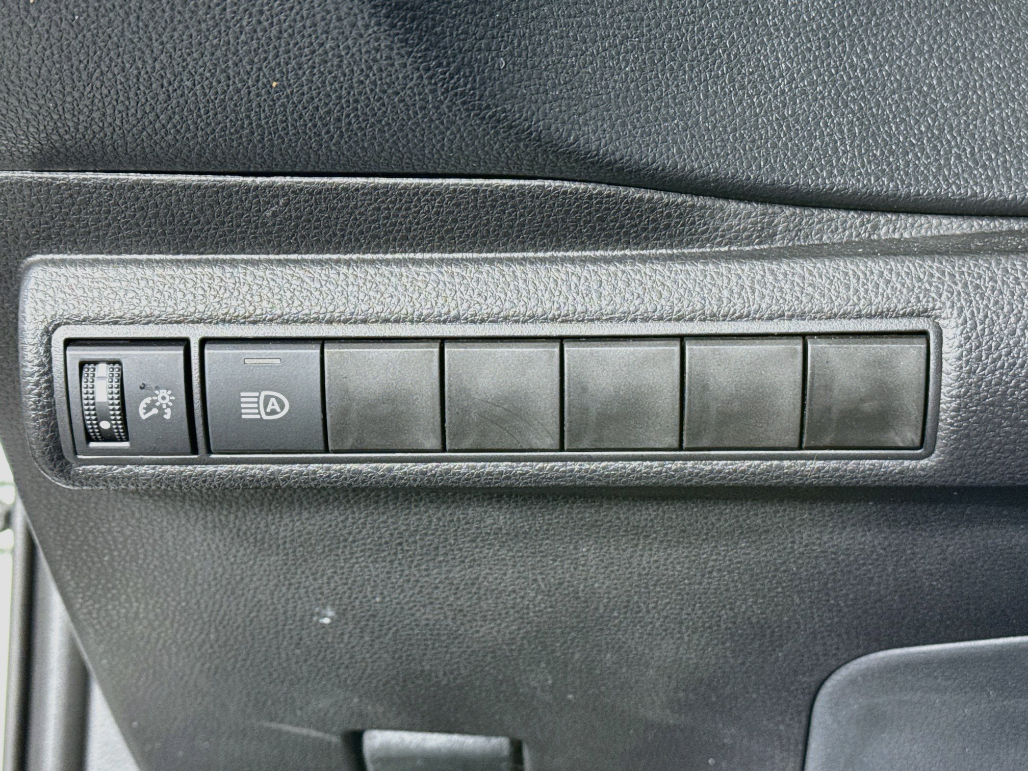 Certified 2026 Toyota Corolla LE FWD image 10