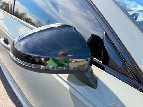 Used 2019 Audi S4 Premium Plus w/ Premium Plus Package image 17