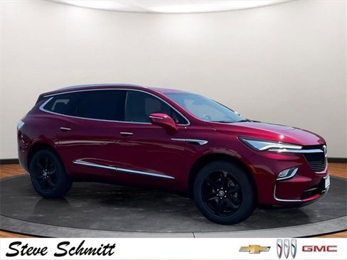 Used 2023 Buick Enclave Essence w/ Sport Touring Edition image 2