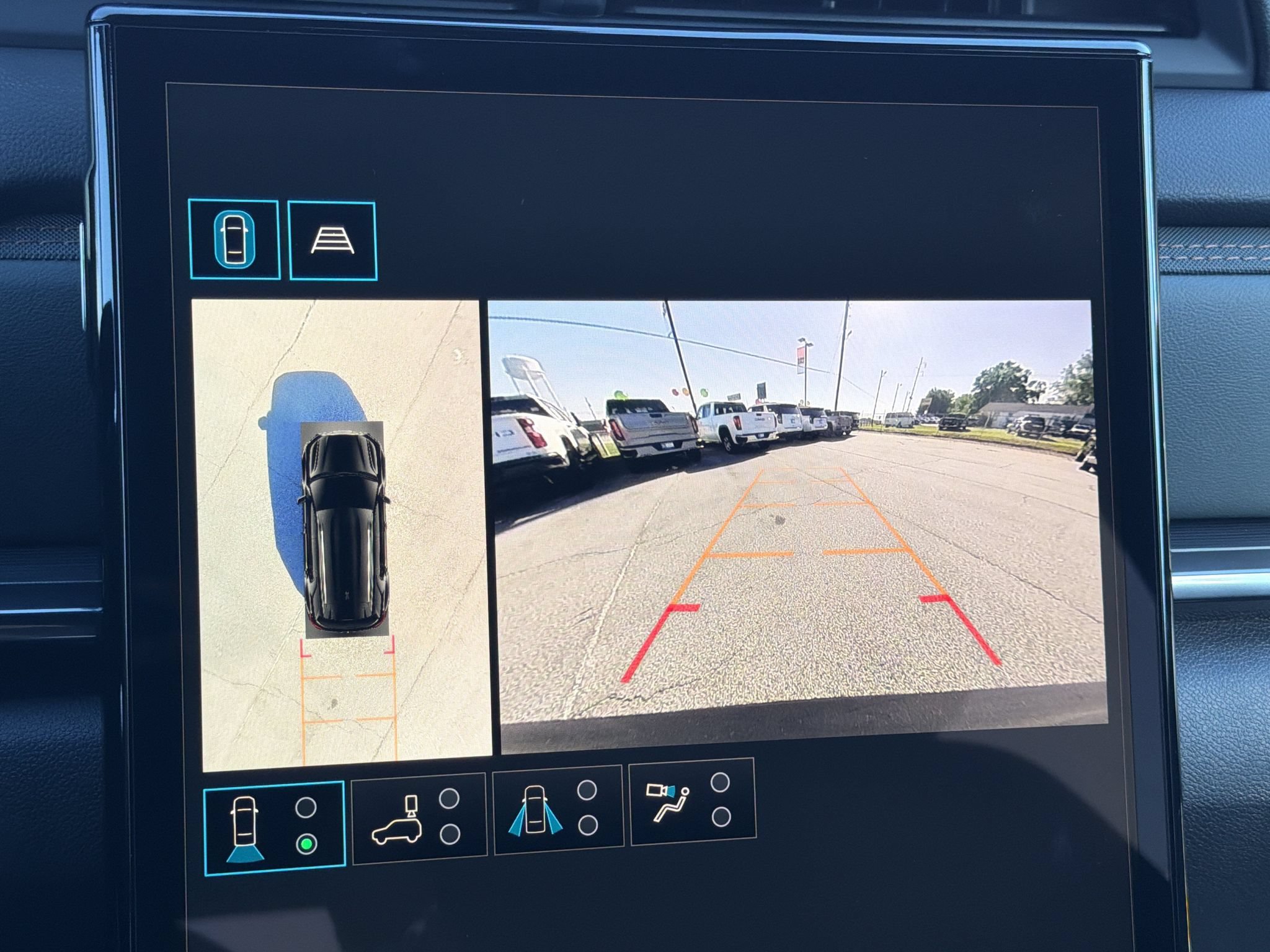 New 2027 GMC Terrain AT4 w/ Convenience Package III AWD/4WD image 5