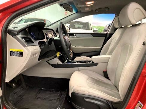 Used 2017 Hyundai Sonata SE image 9
