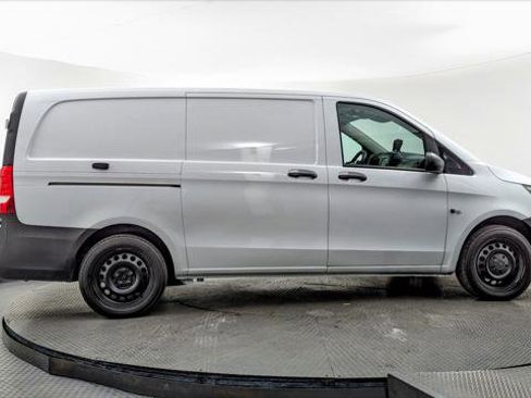 Used 2016 Mercedes-Benz Metris w/ Eco Stop/Start Package image 6