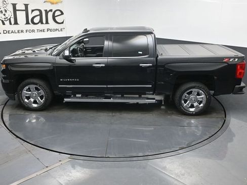 Used 2018 Chevrolet Silverado 1500 LTZ Z71 w/ LTZ Plus Package AWD/4WD image 41