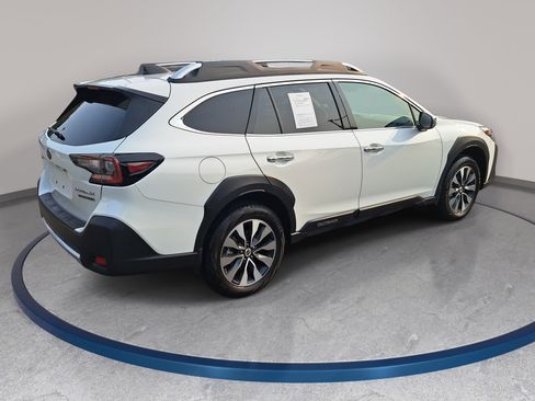Used 2025 Subaru Outback Touring XT w/ Popular Package #2 AWD/4WD image 5
