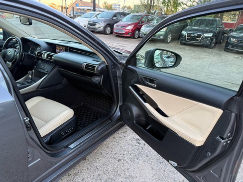 Used 2016 Lexus IS 200t image 16