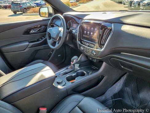Used 2023 Chevrolet Traverse RS w/ LPO, Floor Liner Package AWD/4WD image 35