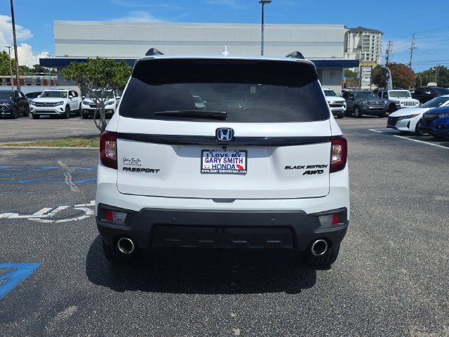 Used 2024 Honda Passport Black Edition image 5