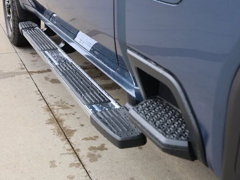 New 2025 GMC Sierra 2500 Denali w/ Denali Reserve Package image 9