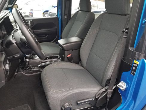 Certified 2024 Jeep Wrangler Sport image 9