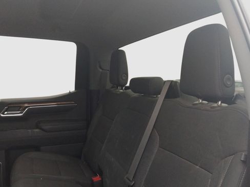 Used 2024 Chevrolet Silverado 1500 LT w/ Z71 Off-Road Package image 16