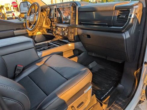 Used 2024 Ford F250 Lariat w/ Lariat Ultimate Package image 14