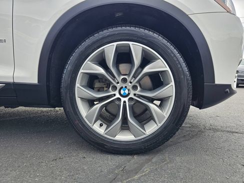 Used 2017 BMW X3 xDrive28i AWD/4WD image 9