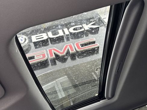 New 2026 GMC Sierra 1500 SLT w/ SLT Premium Package AWD/4WD image 34