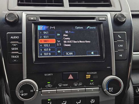 Used 2012 Toyota Camry SE image 17