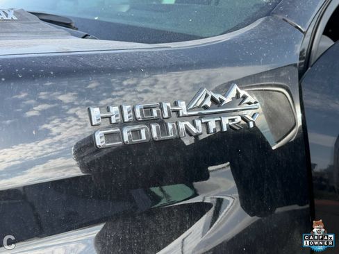 Used 2024 Chevrolet Silverado 3500 High Country w/ High Country Premium Package AWD/4WD image 21