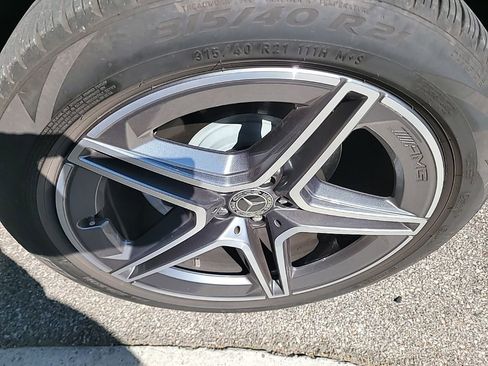 Used 2024 Mercedes-Benz GLS 450 4MATIC image 6