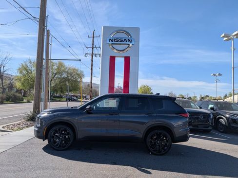 New 2026 Nissan Rogue SL AWD/4WD image 1