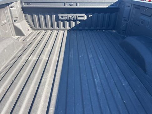 New 2025 GMC Sierra 2500 SLT w/ SLT Convenience Package image 6