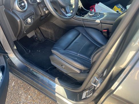 Used 2018 Mercedes-Benz GLC 300 image 2