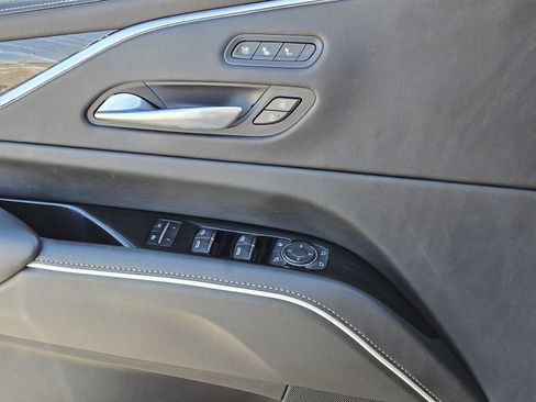 Certified 2022 Cadillac Escalade Sport RWD image 25
