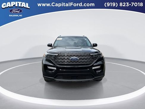 Certified 2023 Ford Explorer XLT w/ Equipment Group 202A AWD/4WD image 3